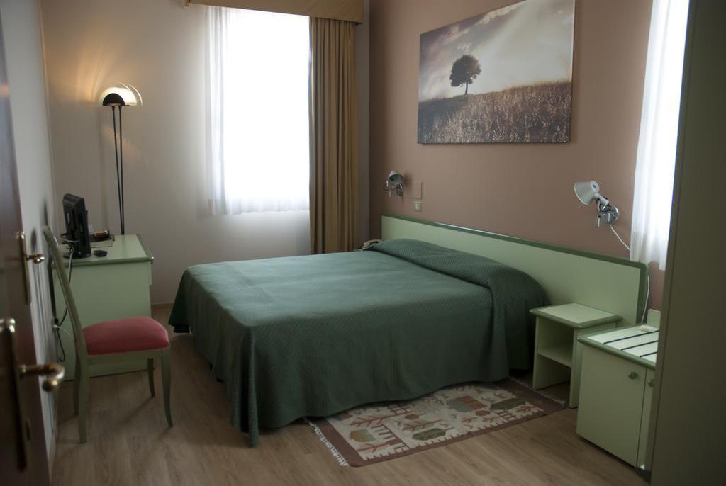 Hotel Valbrenta Limena Exterior photo